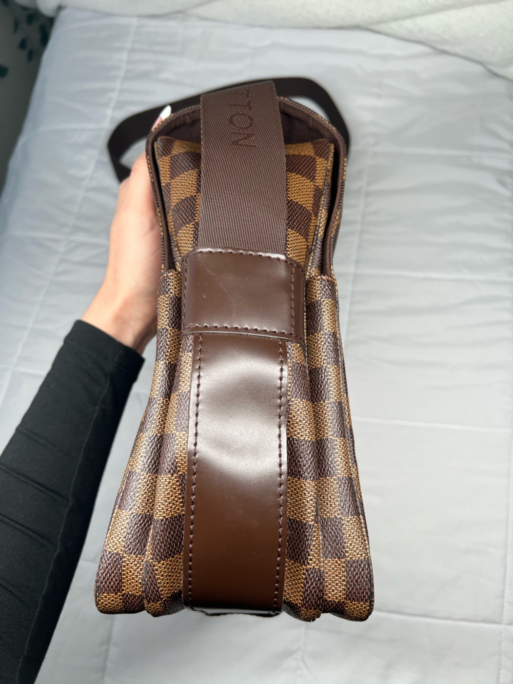 Louis Vuitton Brown Checkered Messenger Bag - Picture 4 of 12